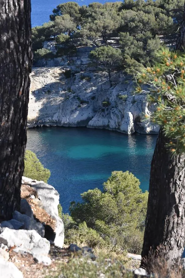 Cassis Lodges